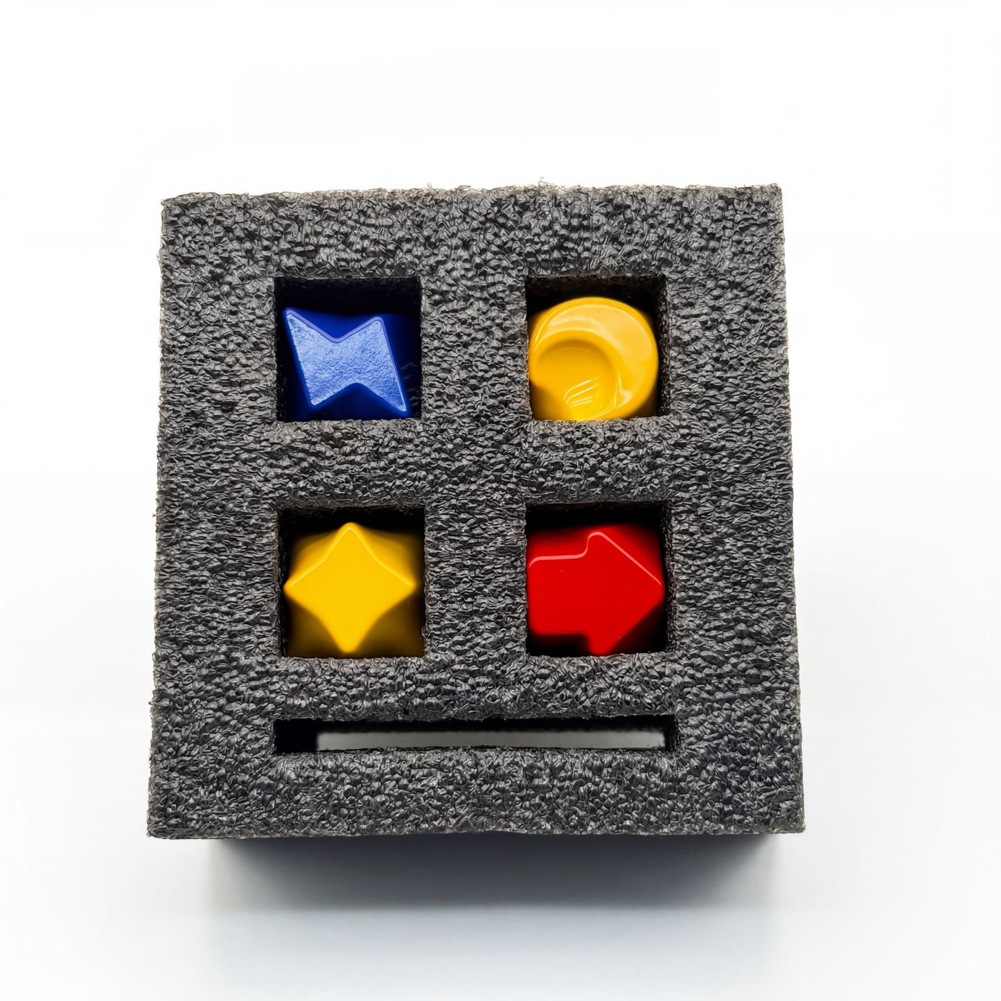 Geometric keycap set 4-pack die-cast zinc alloy blue lightning yellow moon yellow star red arrow in foam case