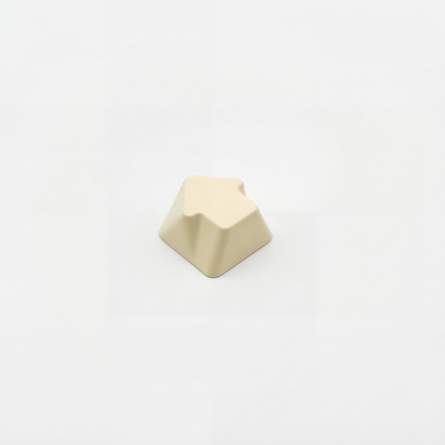 Arrow novelty keycap cream white side profile showing 3D relief sculpted arrow zinc alloy
