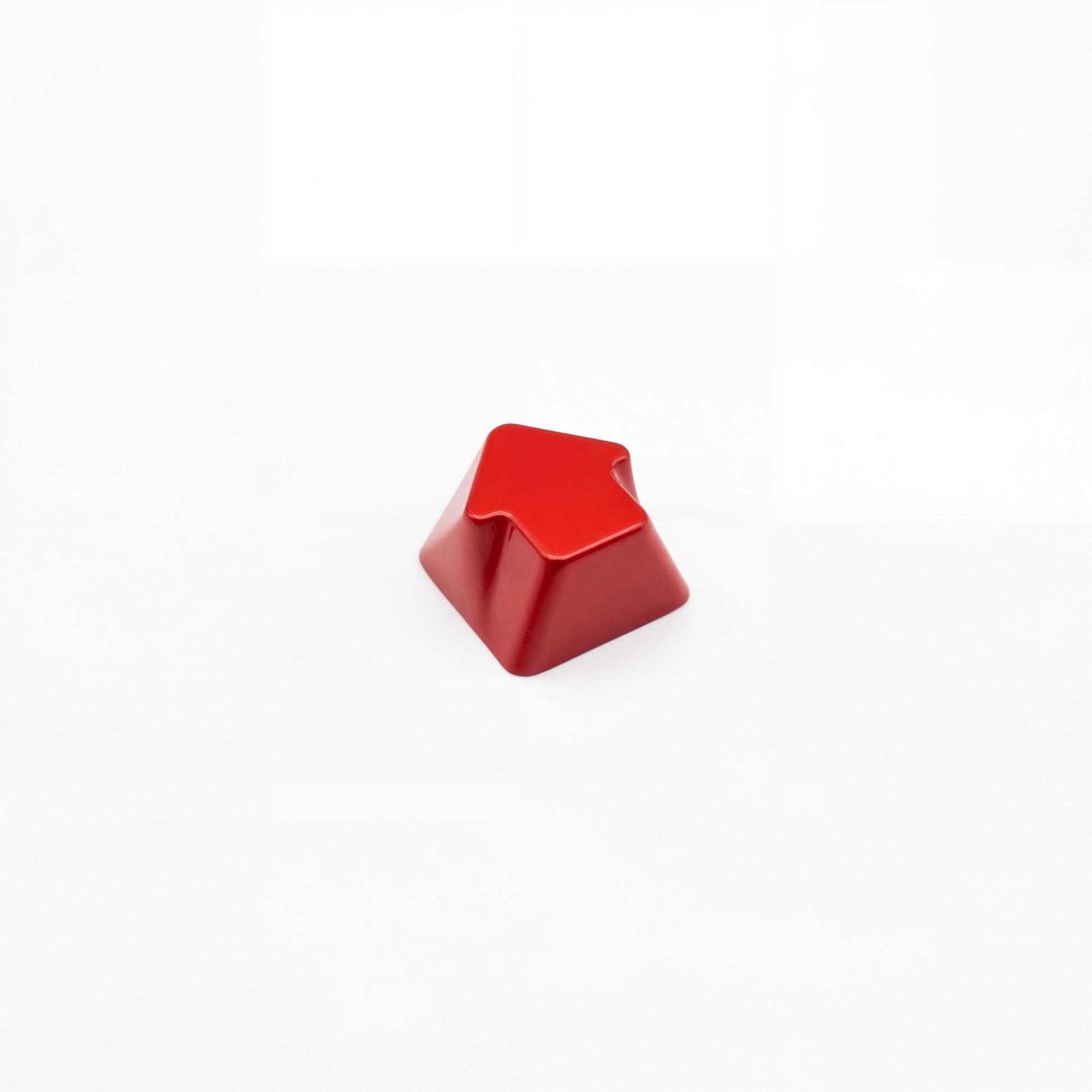 Arrow novelty keycap crimson red side profile showing 3D relief sculpted arrow zinc alloy