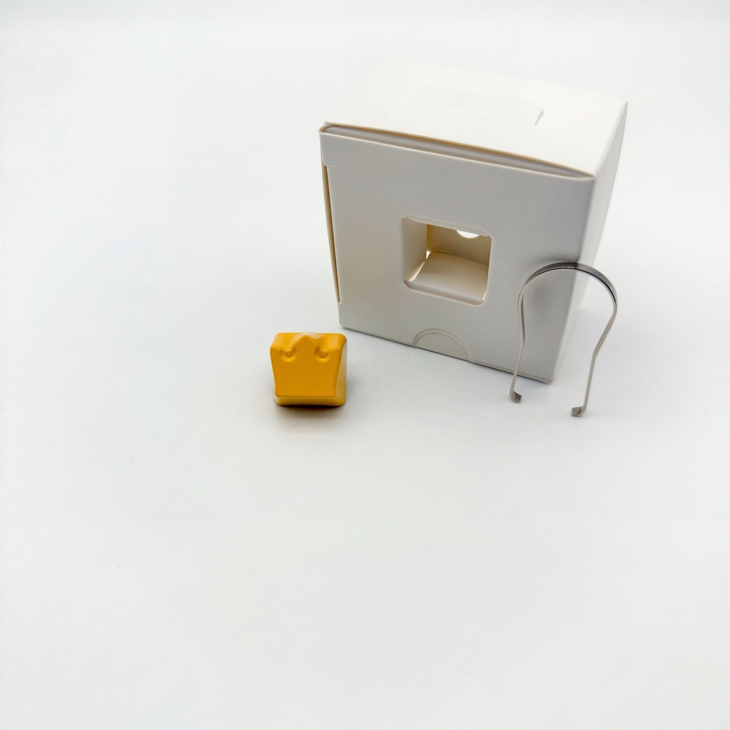 Crown artisan keycap yellow gift set with windowed display box and wire keycap puller