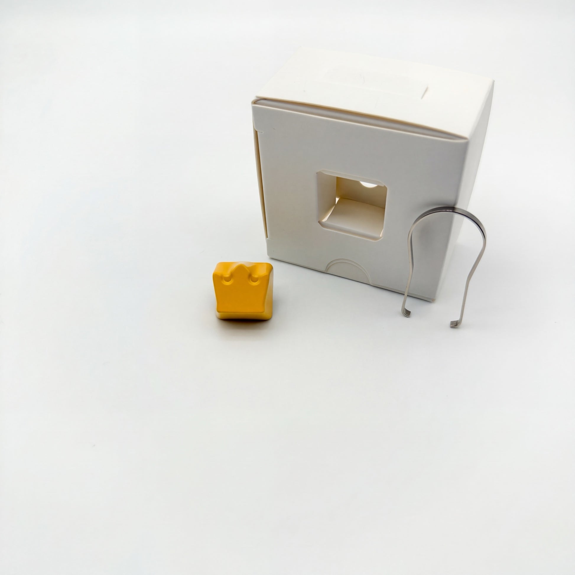Crown artisan keycap yellow gift set with windowed display box and wire keycap puller