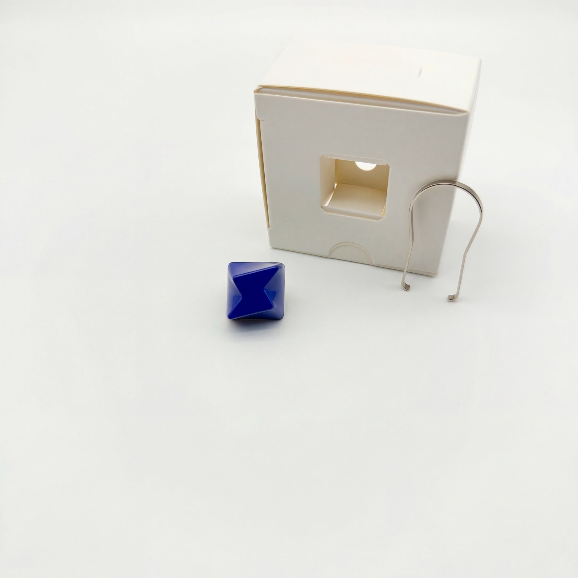 Lightning artisan keycap cobalt blue gift set with windowed box and wire keycap puller