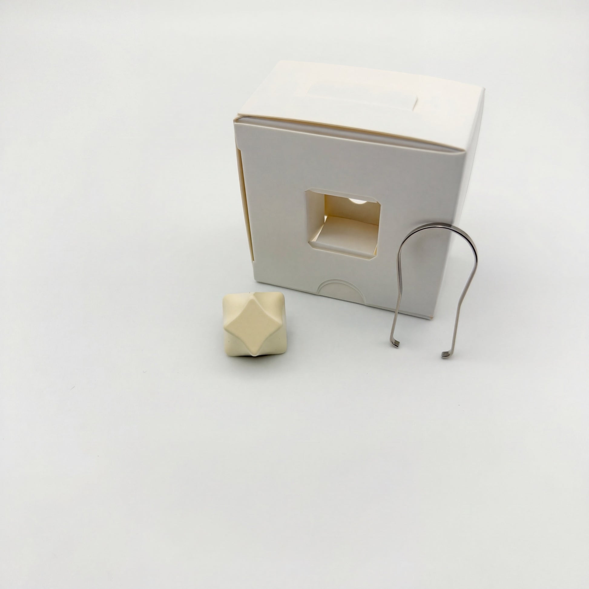 Star artisan keycap cream white gift set with windowed box and wire keycap puller